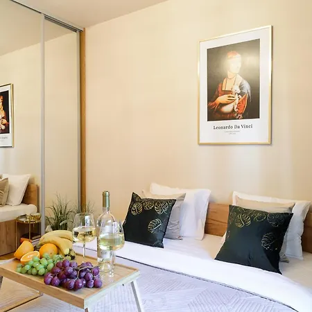 Apartament Lumina Premium Near Mennica Warszawa