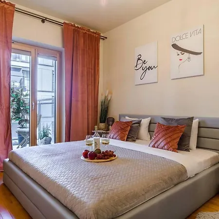 Apartament Lumina Premium Near Mennica *