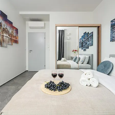 Apartment Lumina Premium With View On Center